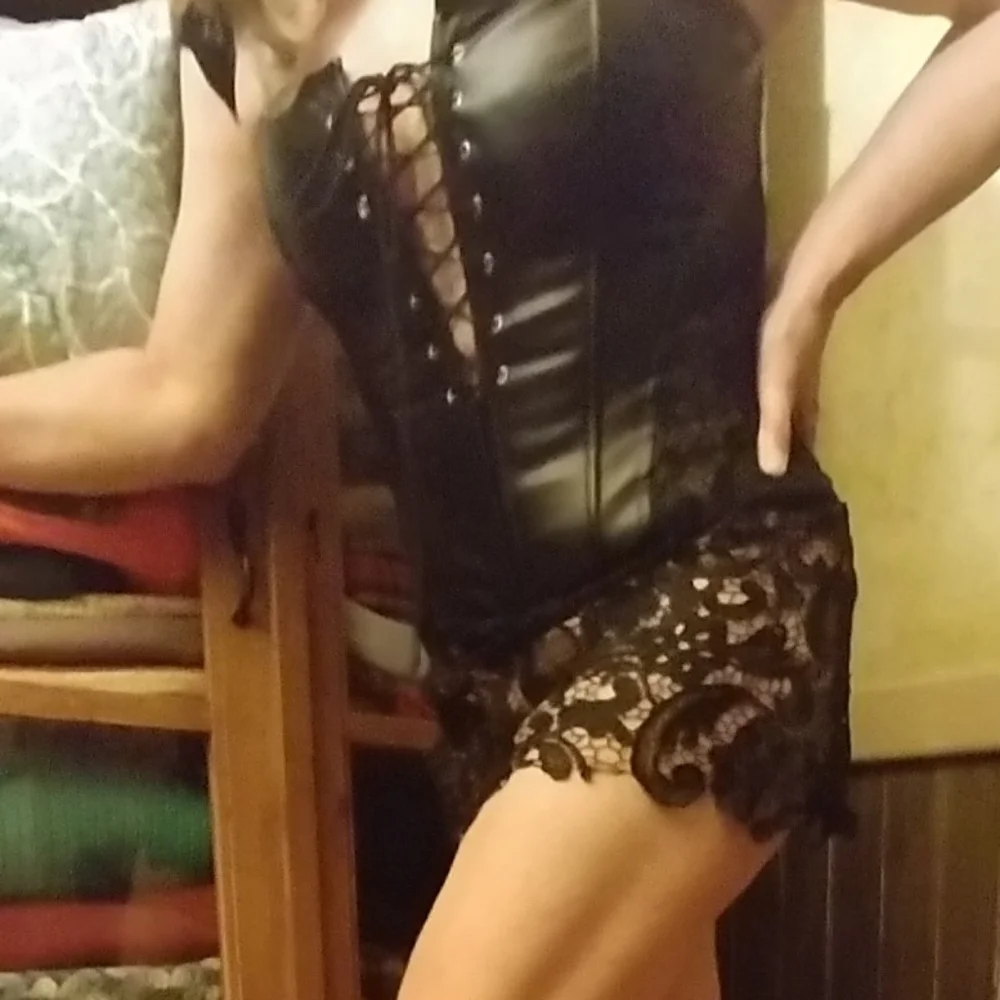 Corset/Bustier with Lace skirt